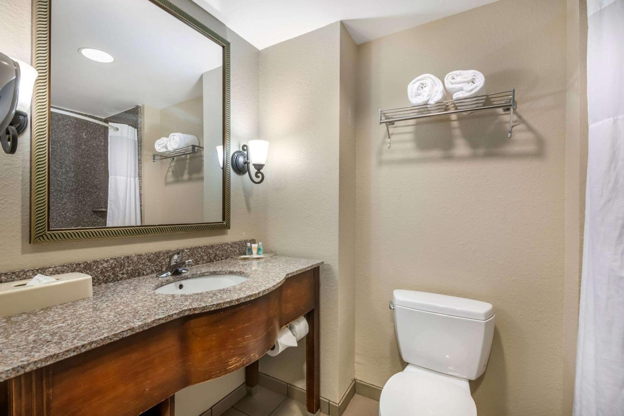 Hotel Comfort North 3*